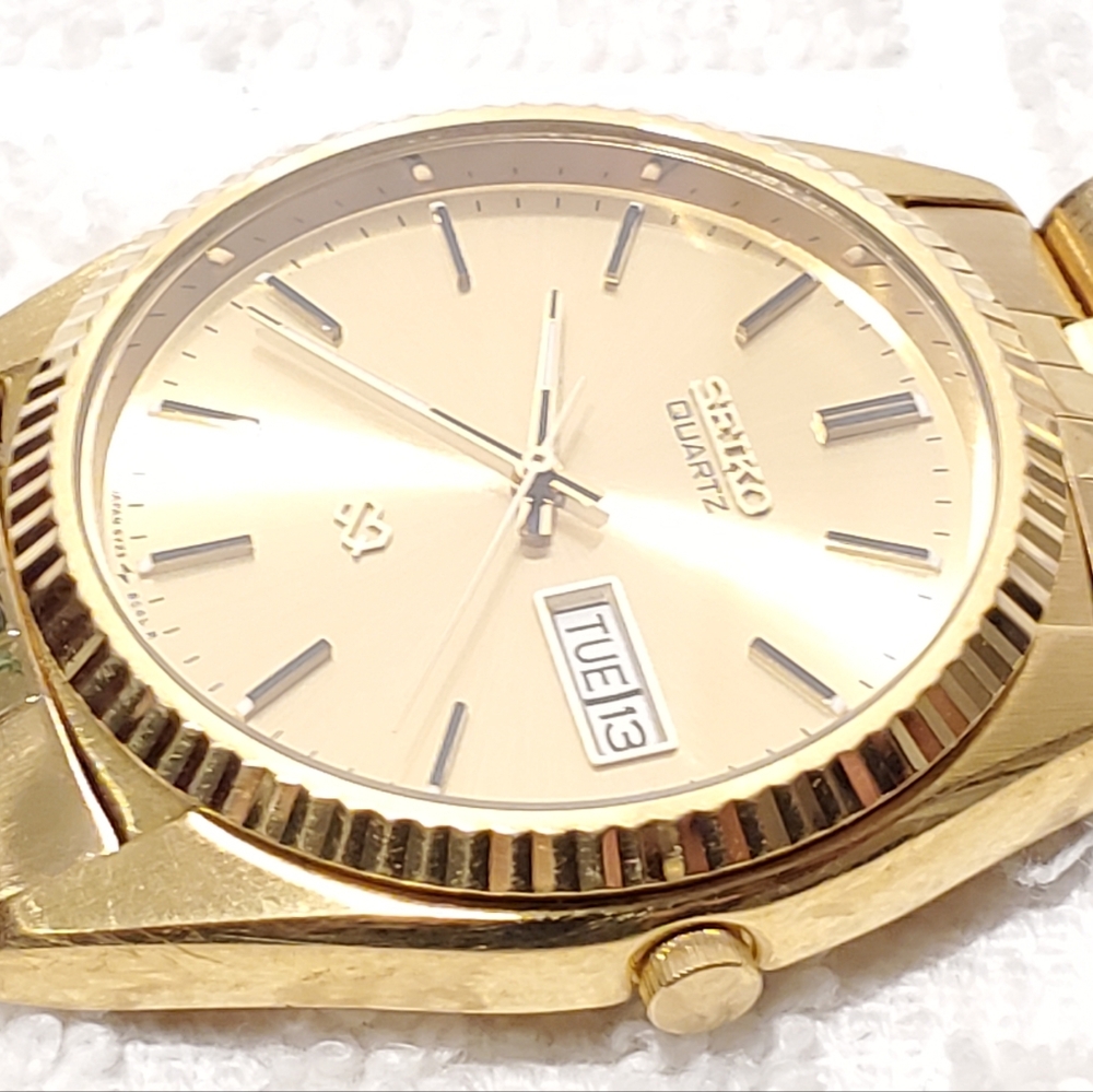Vintage Seiko SQ Day Date Men's Gold Tone Quartz Watch Stainless Steel One Jewel - Picture 3 of 12